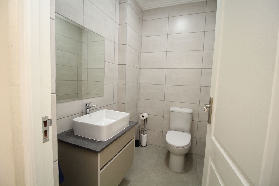 3 Bedroom Property for Sale in Blue Lagoon Western Cape